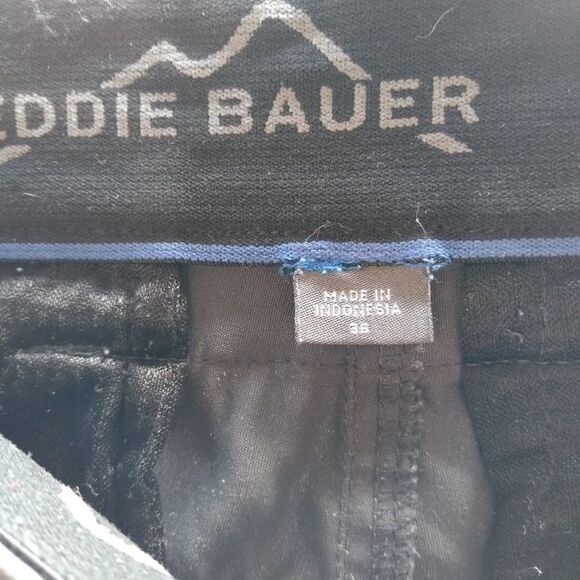 Eddie Bauer shorts - Picture 2 of 3